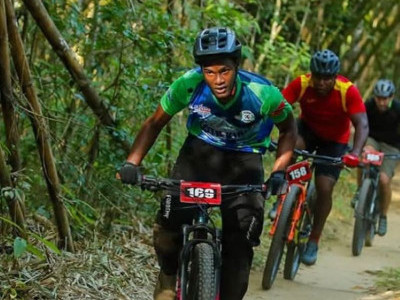 Help Jael Keep Riding